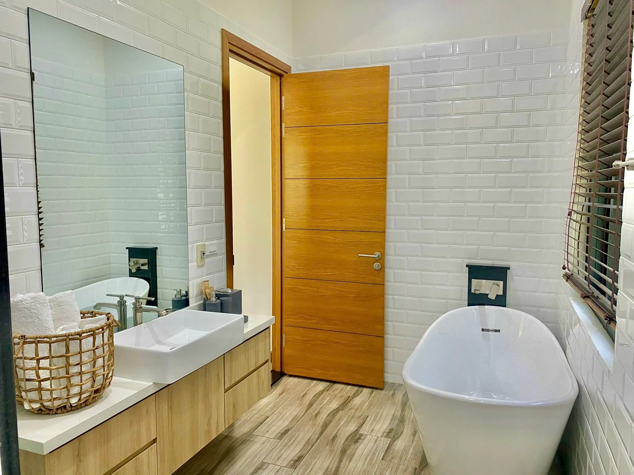 Villa hướng hồ Mã căn 012 - ảnh 1